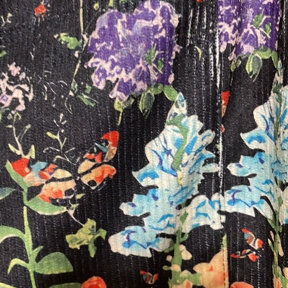 Women's Floral Bibbed Overalls. Very Cool And Good Condition. Size 2 X. - Picture 5 of 14